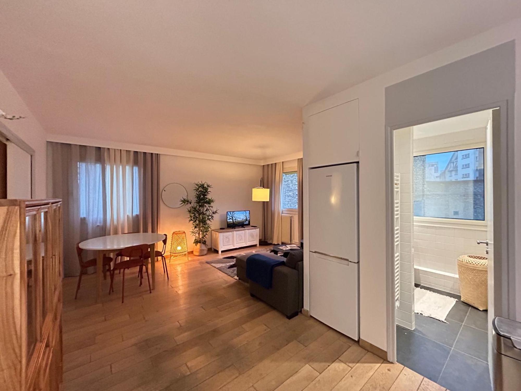 Big Apartment Eiffel Tower View باريس المظهر الخارجي الصورة